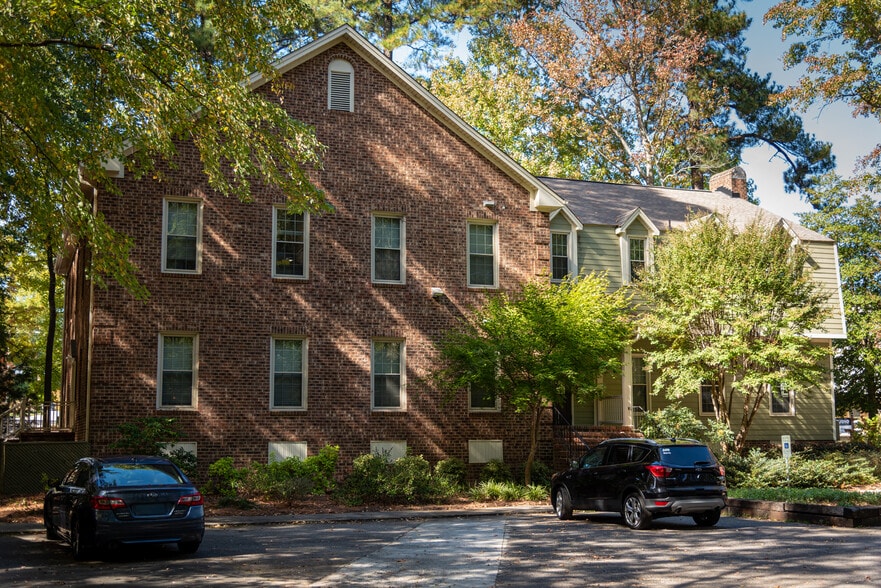 1157 Executive Cir, Cary, NC for lease - Building Photo - Image 2 of 5