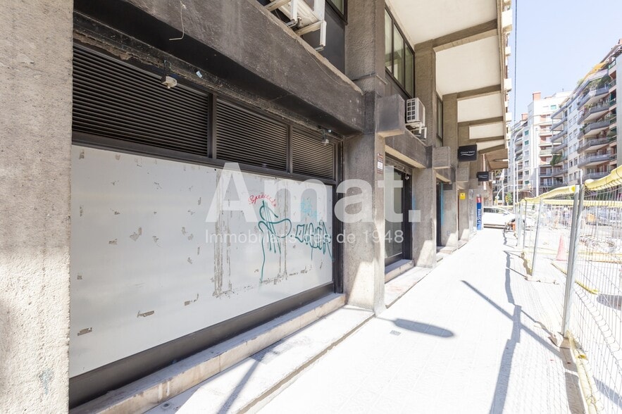 Multifamily in Barcelona, Barcelona for sale - Interior Photo - Image 3 of 5