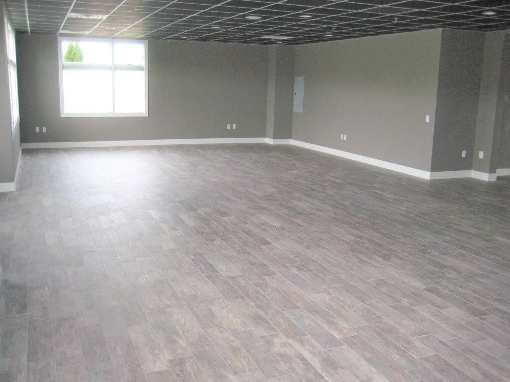 3233 Business Park Dr, Stevens Point, WI for lease Interior Photo- Image 1 of 5