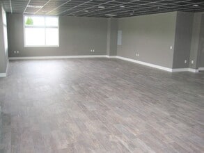 3233 Business Park Dr, Stevens Point, WI for lease Interior Photo- Image 1 of 5