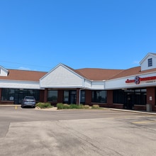 1804 S Hershey Rd, Bloomington, IL for lease Building Photo- Image 2 of 3