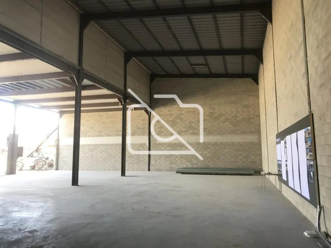 Flex in Saint-Germain-lès-Arpajon for lease Interior Photo- Image 1 of 5