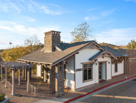 29001 Canwood St, Agoura Hills, CA à louer Photo du b timent- Image 1 de 5