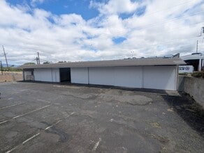 98-021 Kamehameha Hwy, Aiea, HI à louer Photo du bâtiment- Image 1 de 6
