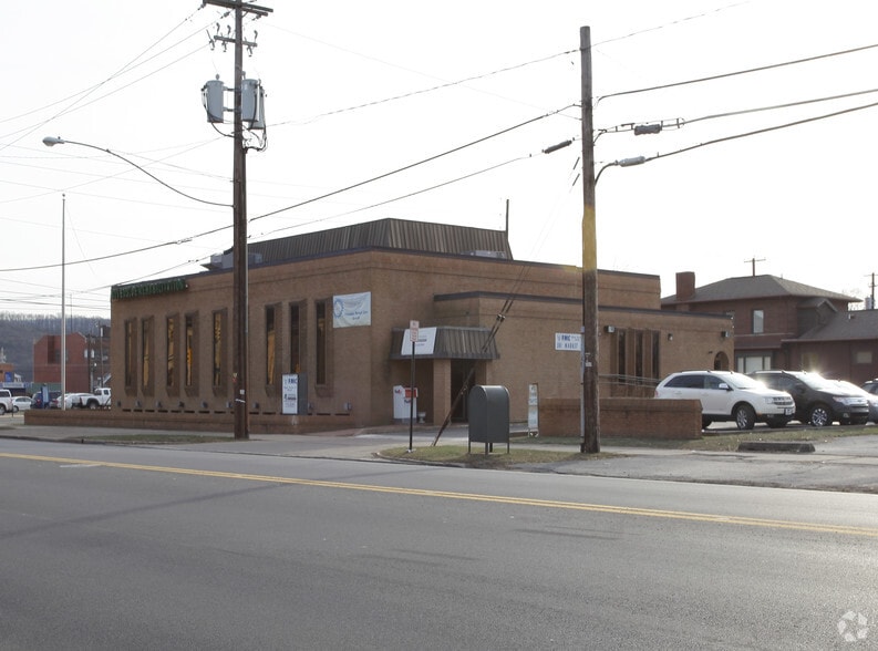 301 N Market St, Berwick, PA for lease - Building Photo - Image 2 of 2