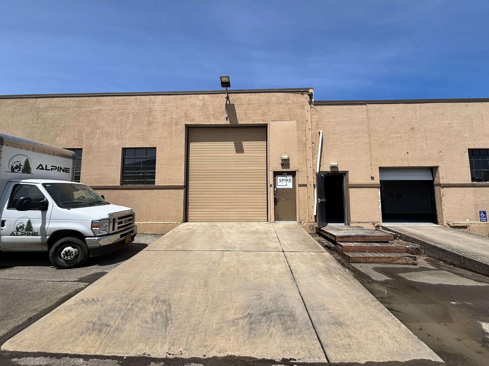 576 Patterson St NW, Salem, OR for lease Interior Photo- Image 1 of 7