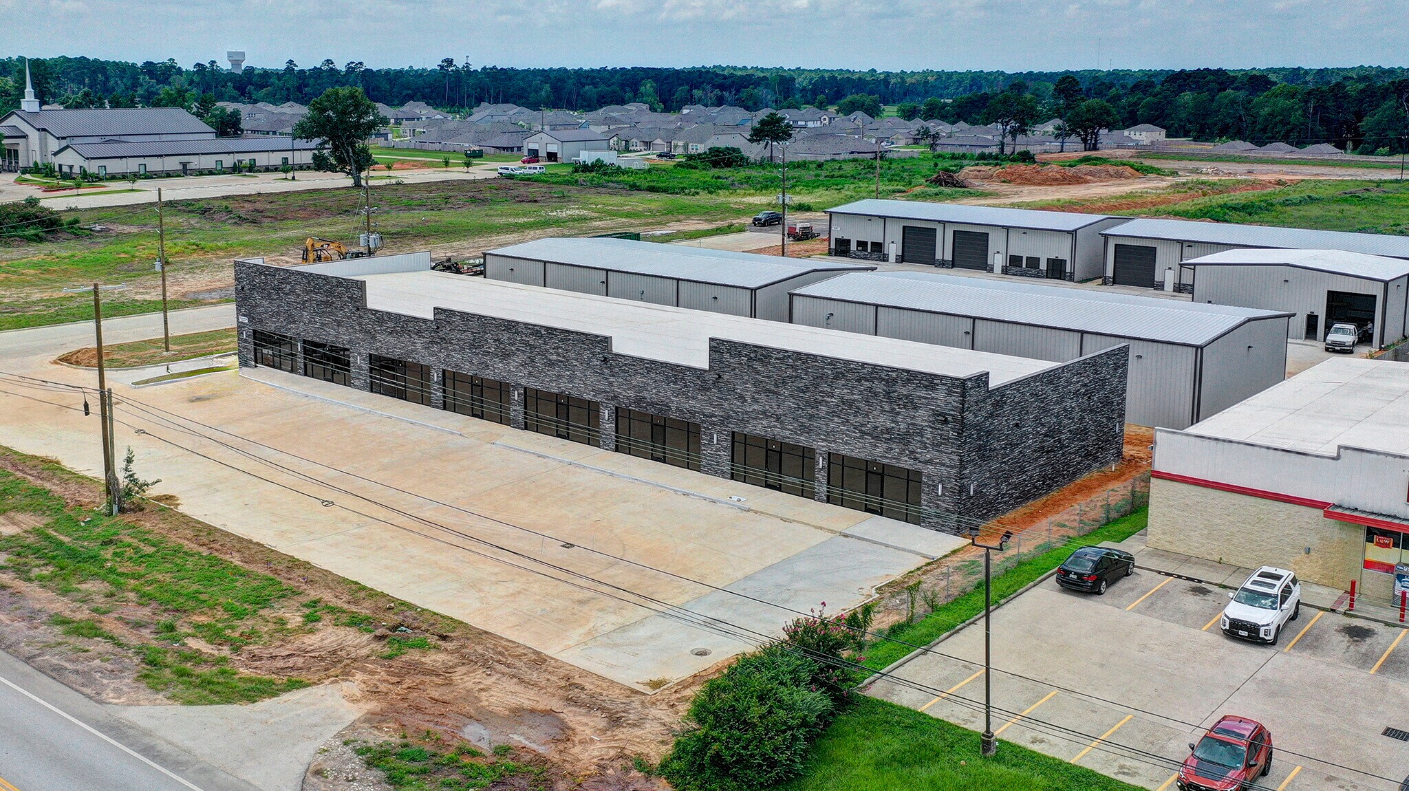 12261 Hwy 75 N, Willis, TX à louer Photo principale- Image 1 de 20
