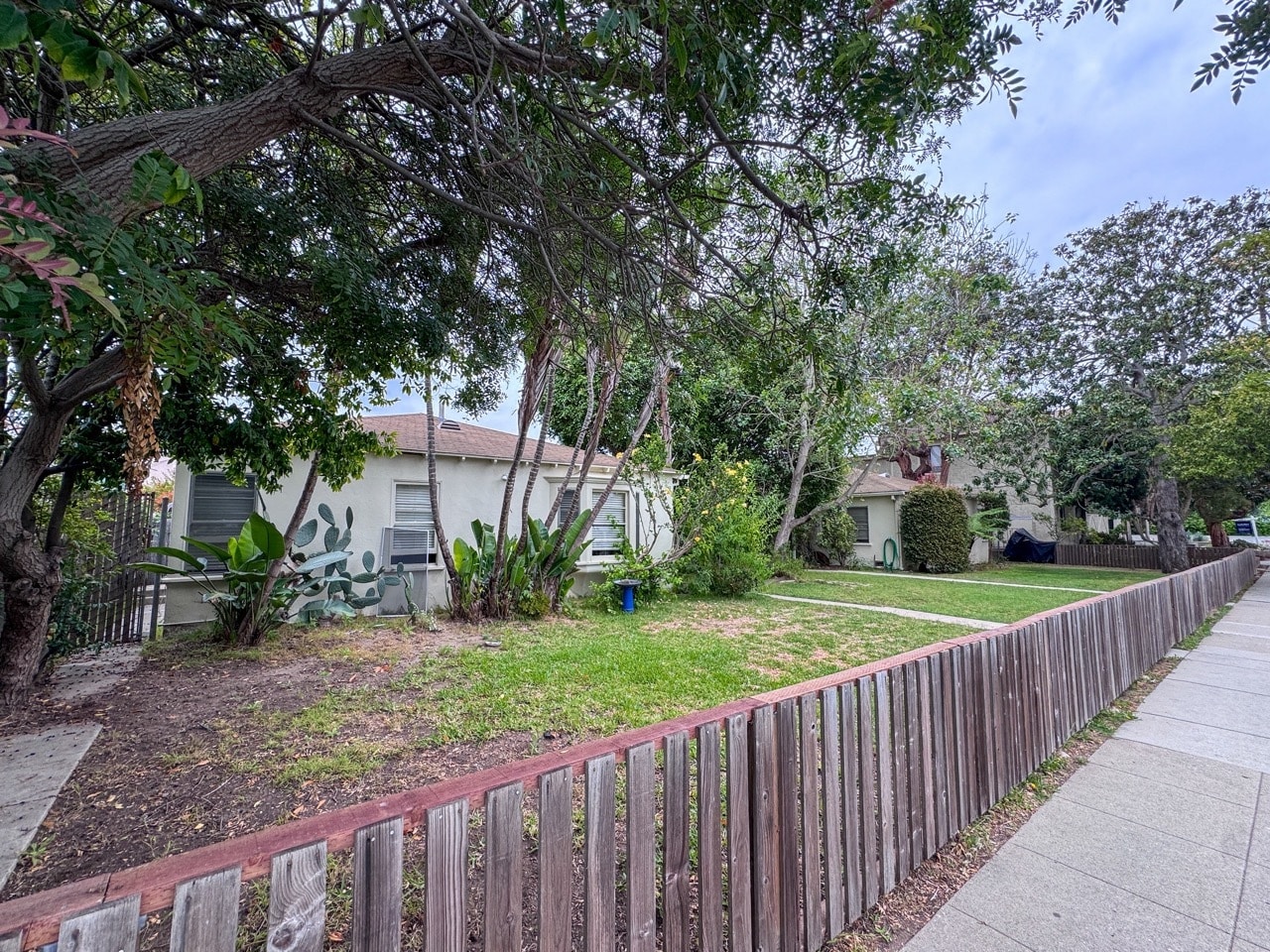 2411 20th St, Santa Monica, CA for sale Building Photo- Image 1 of 9