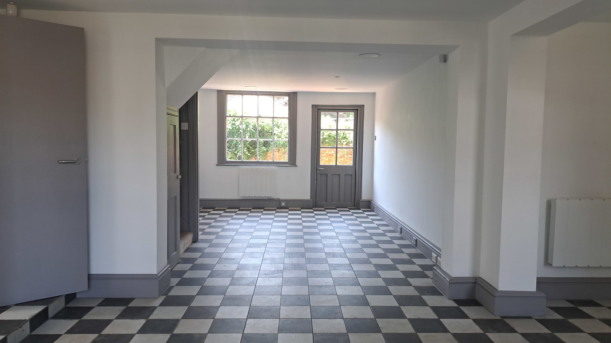 20 Market Pl, Stoke Hammond for lease Interior Photo- Image 1 of 5