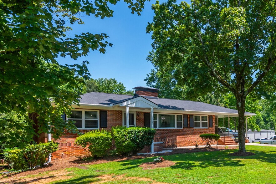 4270 S Main St, Acworth, GA for sale - Building Photo - Image 2 of 48