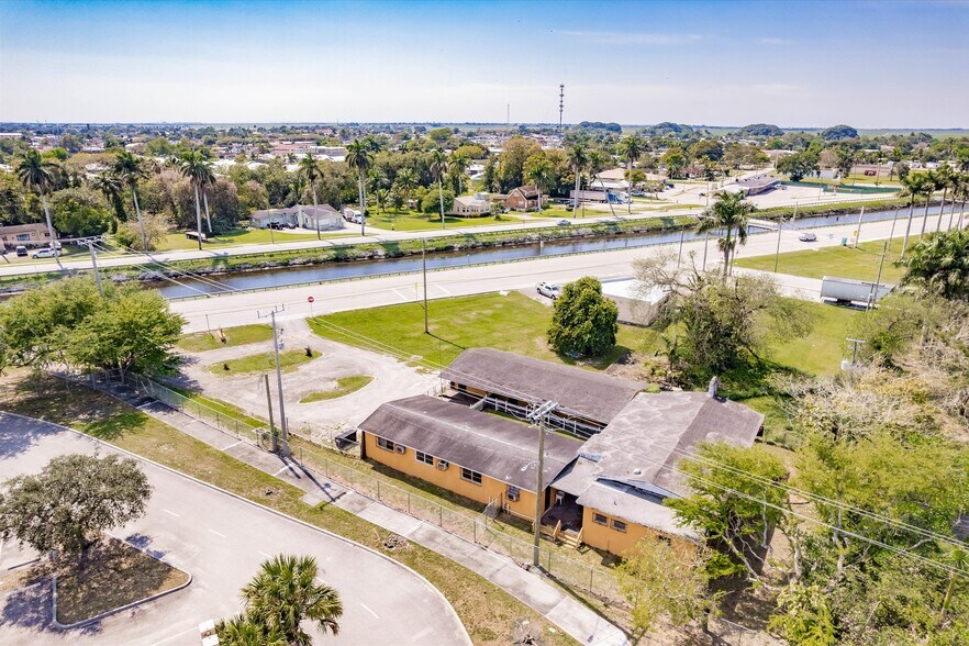 601 W Canal St N, Belle Glade, FL à vendre - Photo du bâtiment - Image 3 de 18