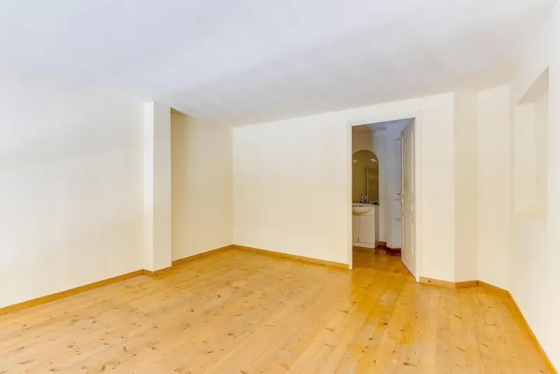 Boulevard Carnot, Lille for sale - Interior Photo - Image 3 of 3
