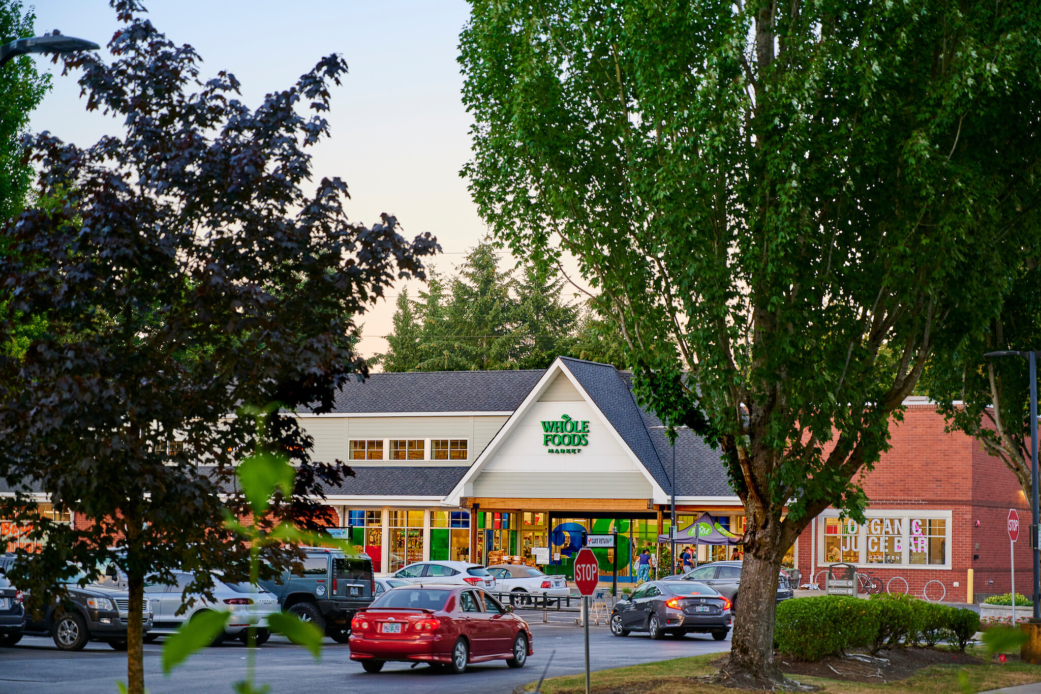 101 S State St, Lake Oswego, OR à louer Photo du bâtiment- Image 1 de 5