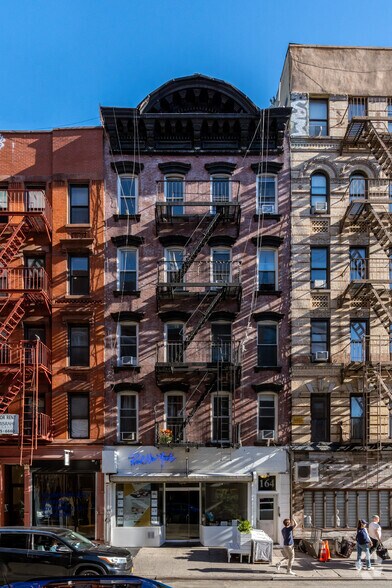 164 Ludlow St, New York, NY à louer - Photo du bâtiment - Image 3 de 13