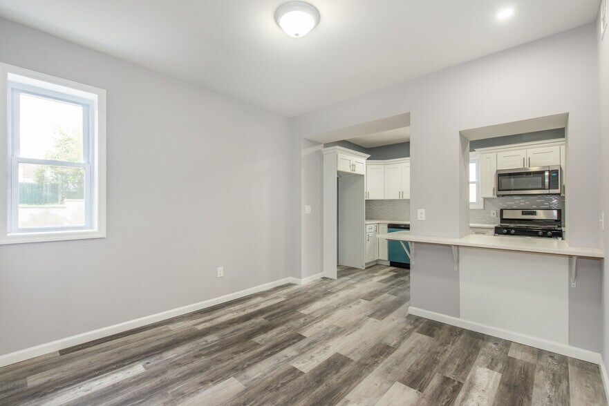 47 Washington Ave, Nutley, NJ à vendre - Photo intérieure - Image 3 de 24