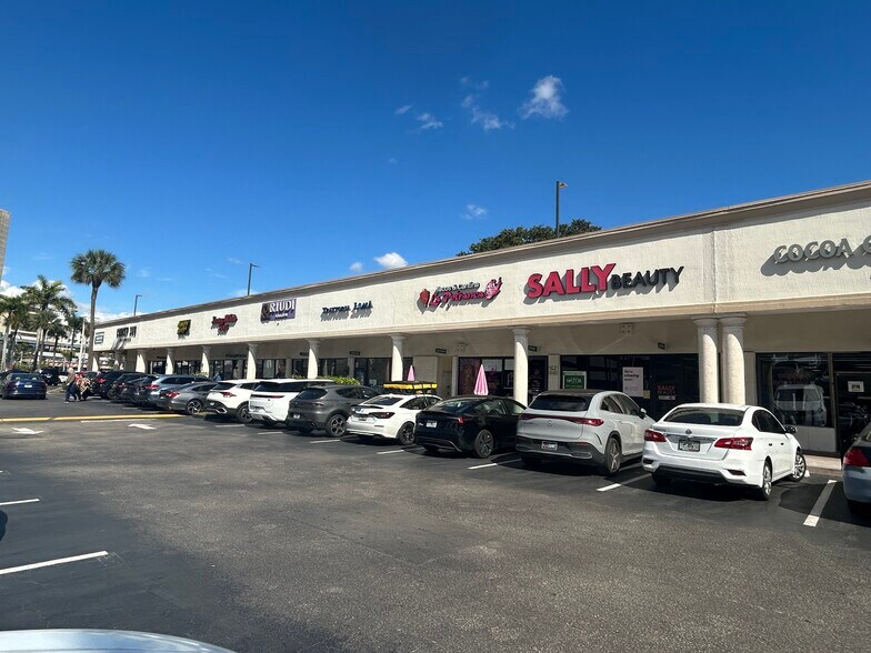 9455-9569 S Dixie Hwy, Miami, FL à louer - Photo du bâtiment - Image 3 de 20