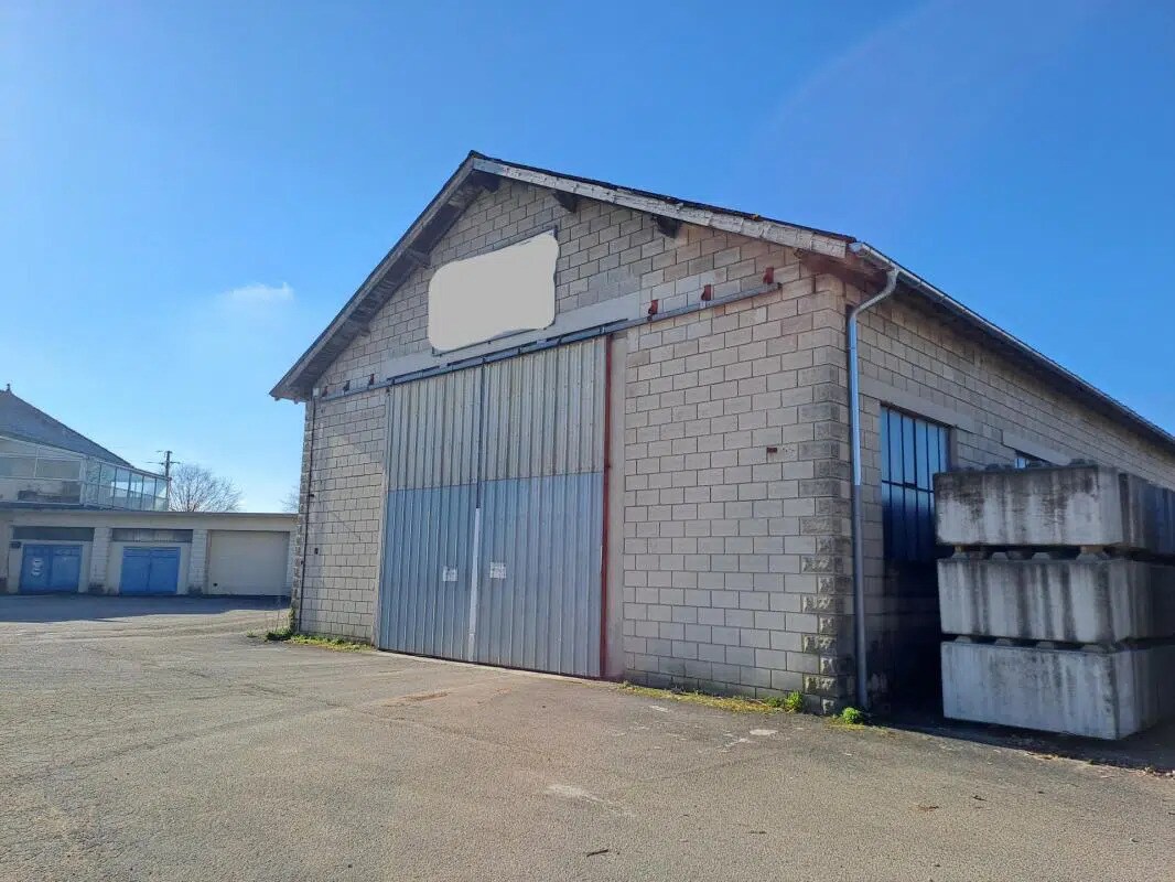 Flex dans Ambronay à louer Photo du bâtiment- Image 1 de 4