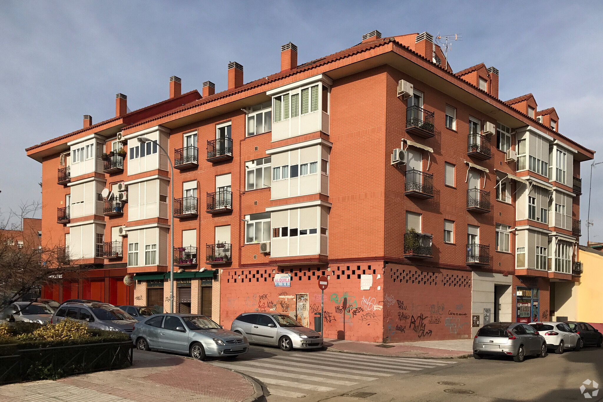 Calle Paz, 47, Fuenlabrada, Madrid for lease Primary Photo- Image 1 of 3