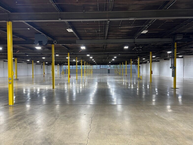 5200-5230 W Roosevelt Rd, Chicago, IL à louer - Photo du bâtiment - Image 2 de 14