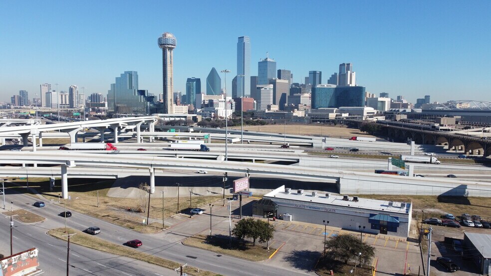 518 S Riverfront Blvd, Dallas, TX à louer - Photo du bâtiment - Image 1 de 2