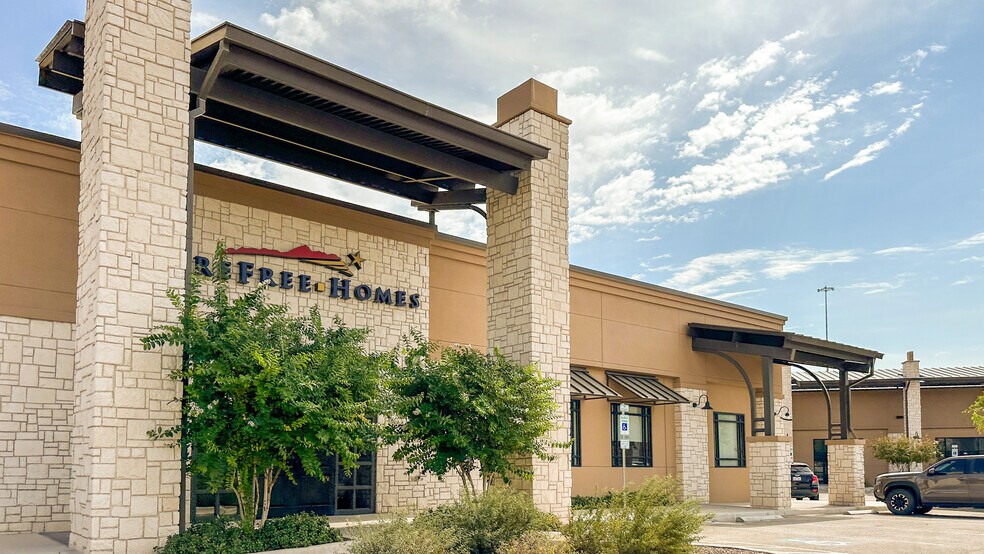 1265 Joe Battle Blvd, El Paso, TX à louer - Photo du bâtiment - Image 2 de 13