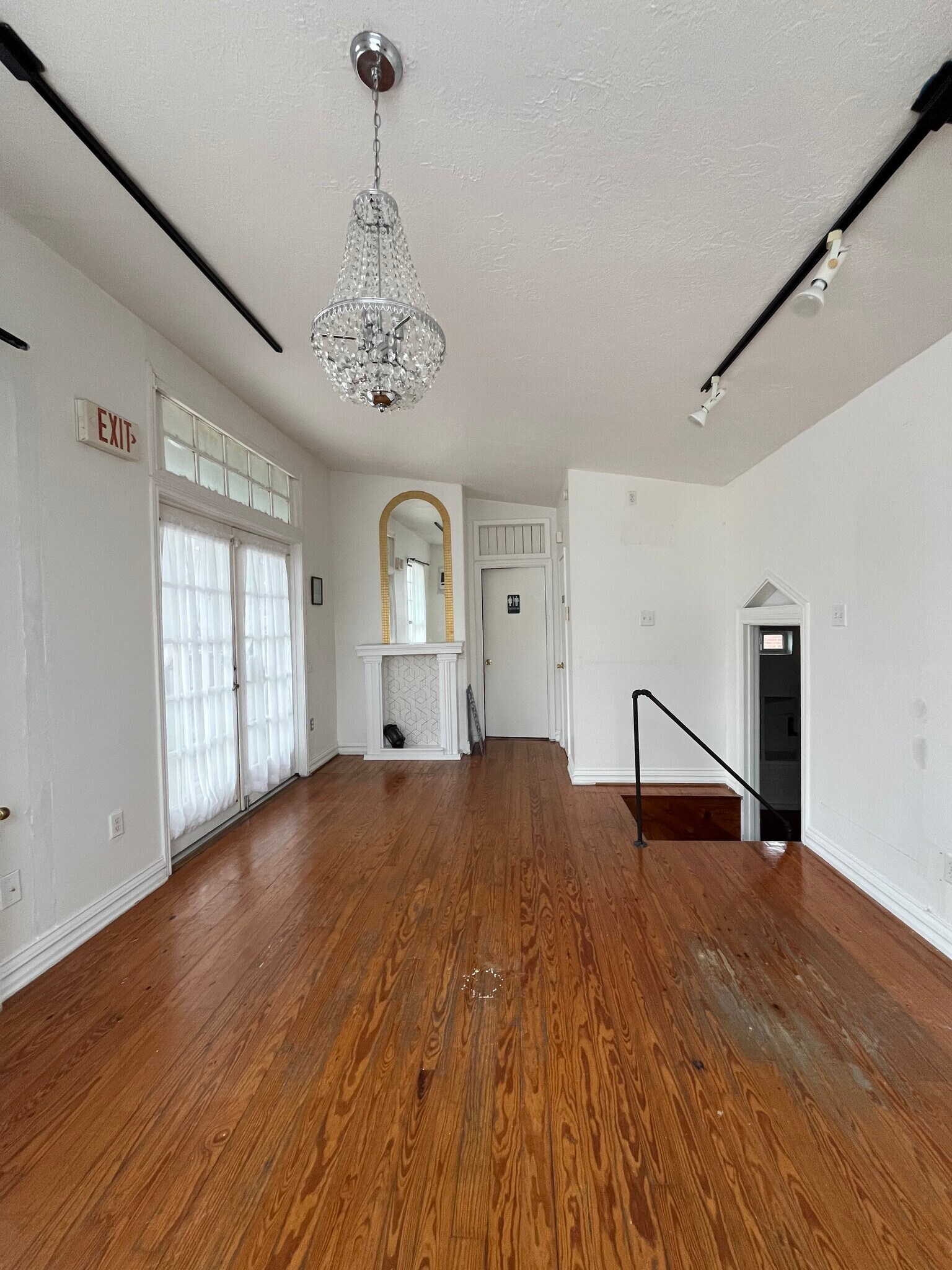 719 W Gray St, Houston, TX for lease Primary Photo- Image 1 of 8