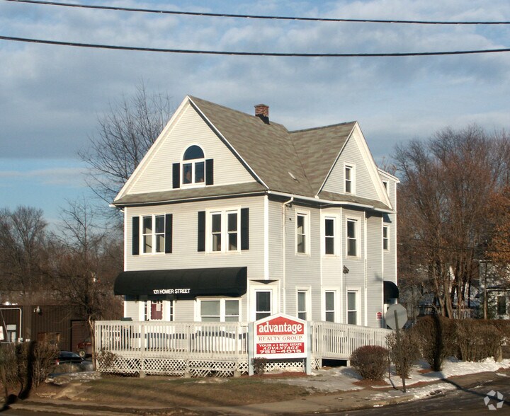 131 Homer St, Waterbury, CT à louer - Photo du bâtiment - Image 2 de 12