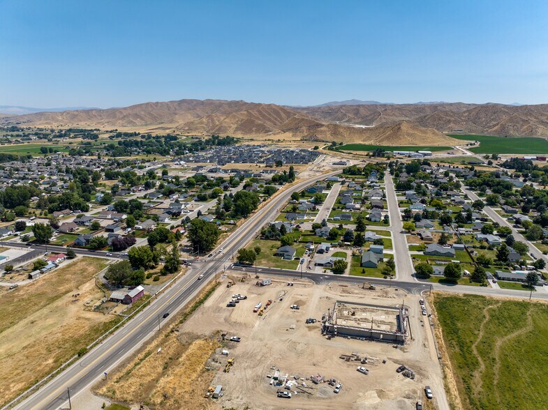 2360 S Sub Station Rd, Emmett, ID à vendre - Photo principale - Image 2 de 38
