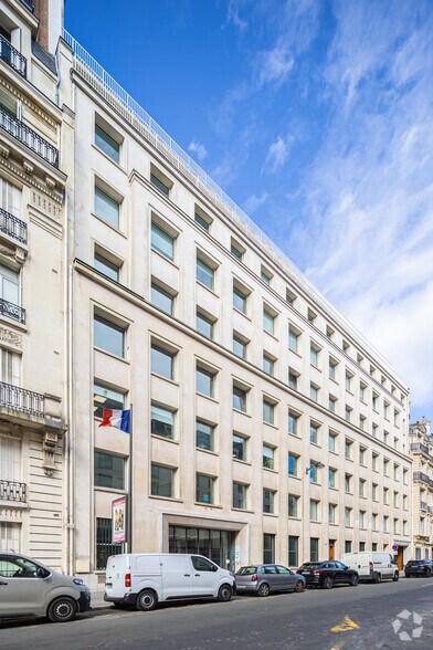 5 Rue François Ier, Paris for lease - Building Photo - Image 1 of 8