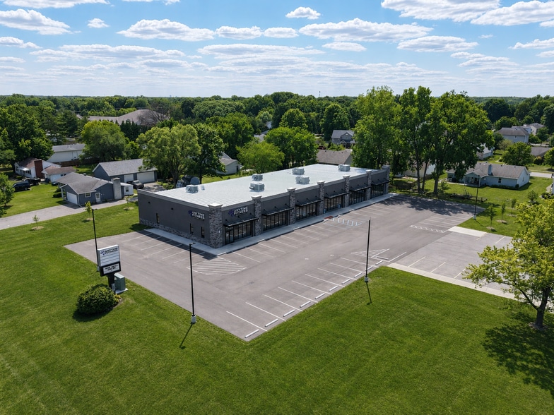 13800 Amstutz Road Rd, Leo, IN à louer - Photo du bâtiment - Image 2 de 3
