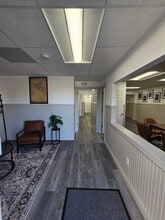 525 E Olympia Ave, Punta Gorda, FL for lease Interior Photo- Image 1 of 17