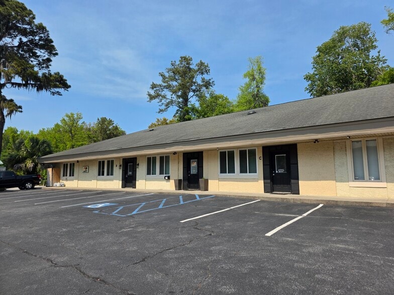 21 New Orleans Rd, Hilton Head Island, SC à vendre - Photo du bâtiment - Image 2 de 15