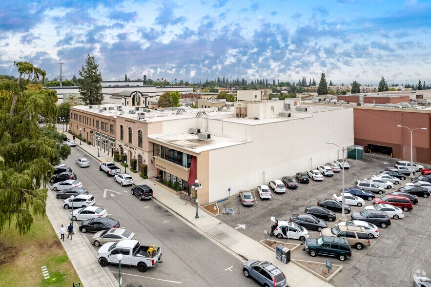116 W Lime Ave, Monrovia, CA à louer - Photo du bâtiment - Image 1 de 8