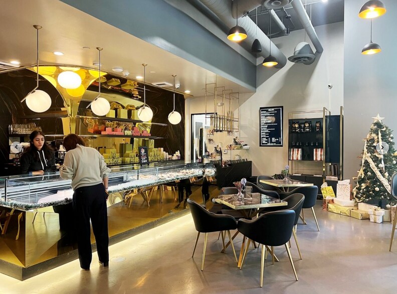 75 W Walnut St, Pasadena, CA à louer - Photo intérieure - Image 2 de 40