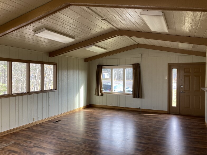 5215 Rice Lake Rd, Duluth, MN for lease - Building Photo - Image 3 of 16