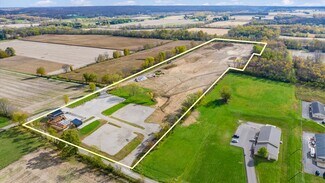 Plus de détails pour 8635 Blackbird Ln, Thornville, OH - Spécialité à vendre