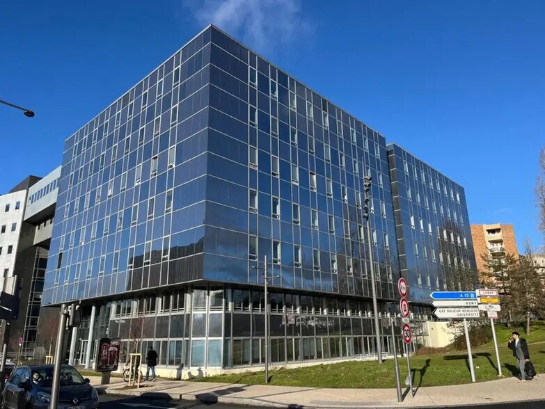 Bureau dans Cergy à louer - Photo du bâtiment - Image 1 de 22