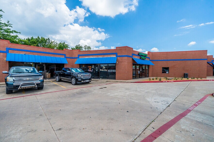 405 N McDonald St, McKinney, TX à louer - Photo du bâtiment - Image 3 de 9