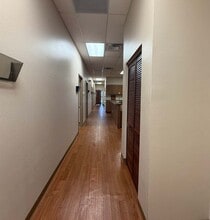 4930-4962 Ridgemoor Blvd, Palm Harbor, FL for lease Interior Photo- Image 2 of 5