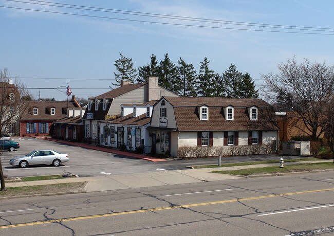 More details for 121 Ghent Rd, Fairlawn, OH - Retail for Lease