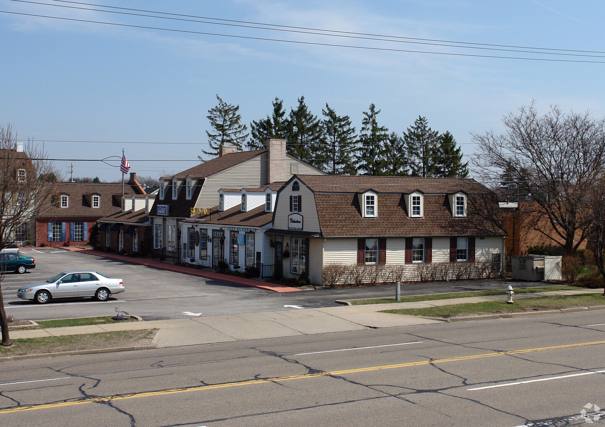 121 Ghent Rd, Fairlawn, OH à louer Photo principale- Image 1 de 15