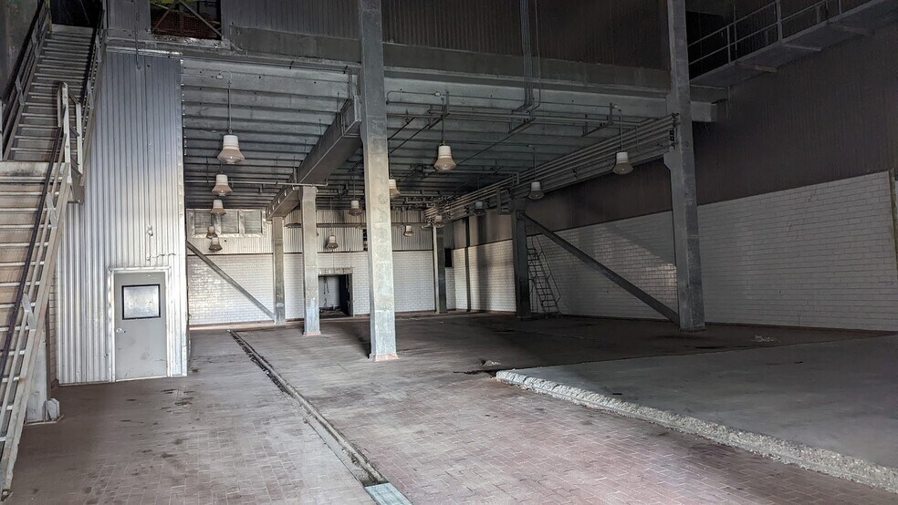 2226 FM 3183, Plainview, TX à louer - Photo du bâtiment - Image 2 de 25