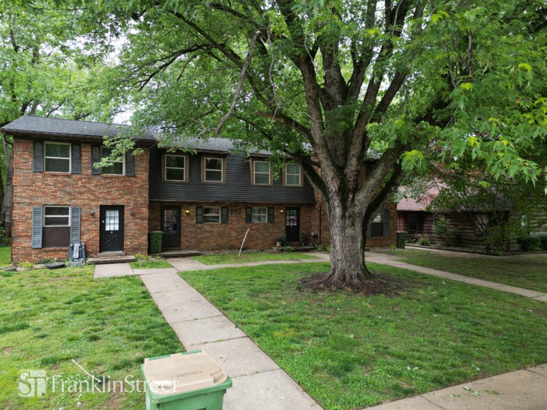 242 Shenandoah Pl, Henderson, KY à vendre - Photo du bâtiment - Image 2 de 14