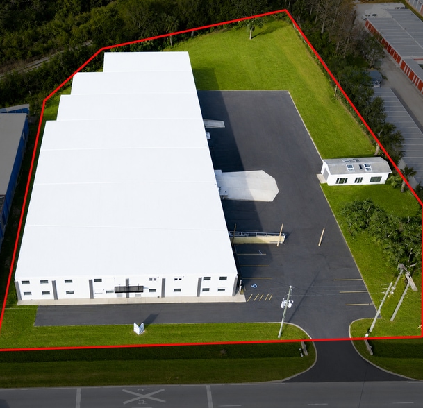 12388 Starkey Rd, Largo, FL for lease - Building Photo - Image 2 of 15
