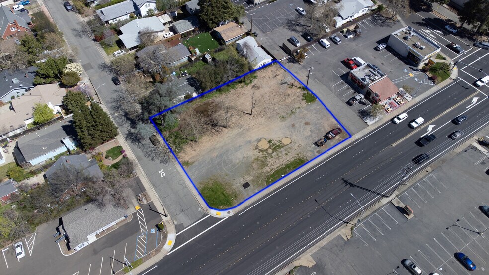 1017 Douglas Blvd, Roseville, CA à vendre - Aérien - Image 2 de 9