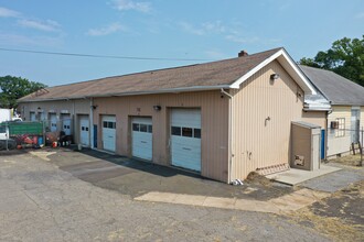 1404 Randall Ave, Levittown, PA for lease Building Photo- Image 2 of 3