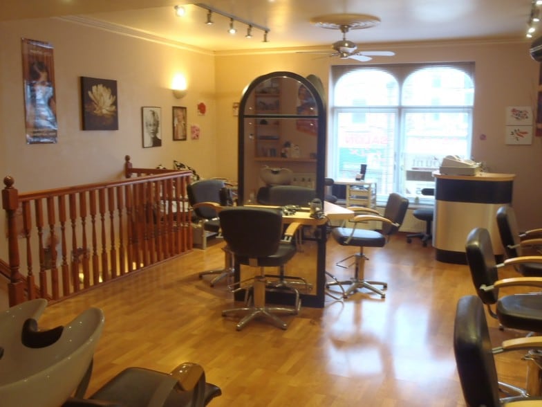 6 Outram St, Sutton In Ashfield for lease - Interior Photo - Image 2 of 9