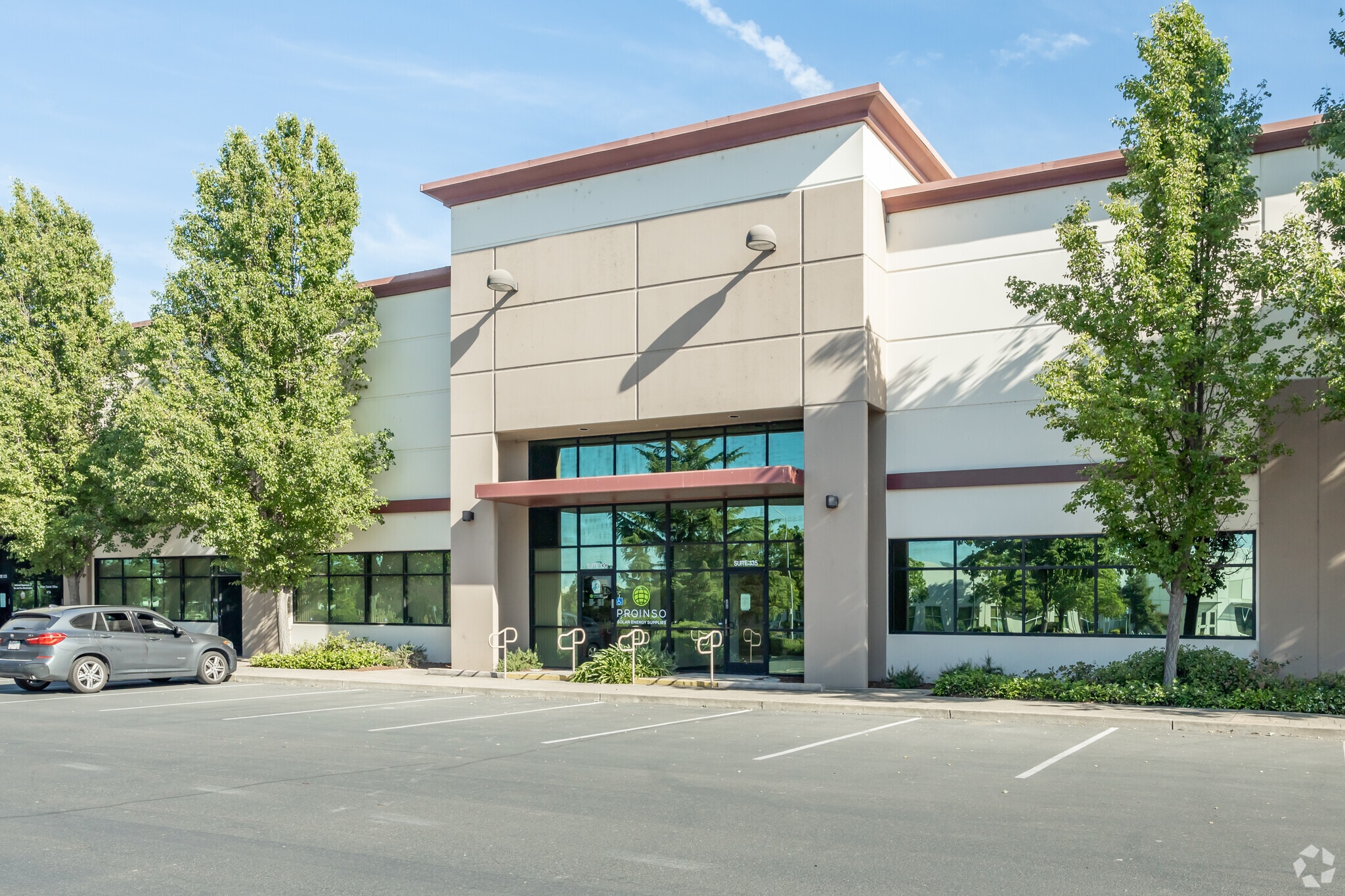 1030 Riverside Pky, West Sacramento, CA for lease Primary Photo- Image 1 of 6