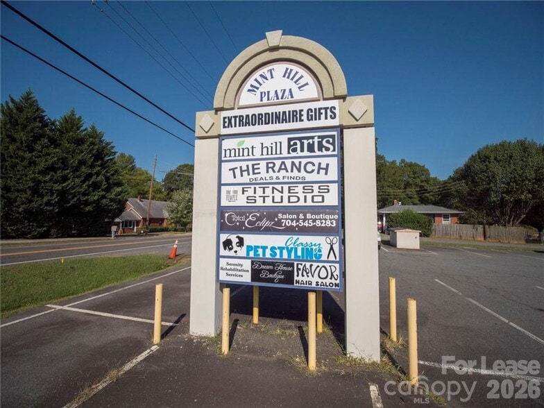 11205 Lawyers Rd, Mint Hill, NC for lease - Building Photo - Image 2 of 6