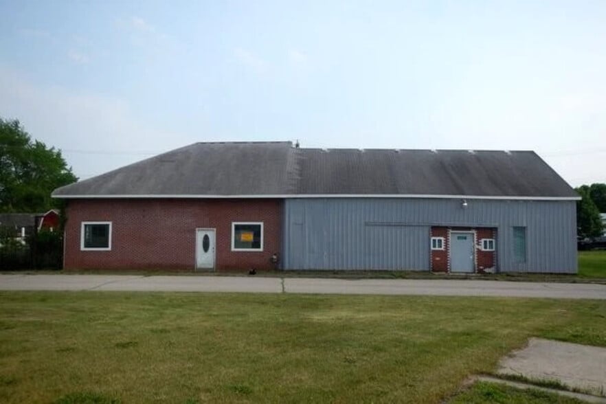 4225 East St, Akron, MI for sale - Primary Photo - Image 1 of 48